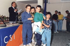 7-Gruppo-di-premiati